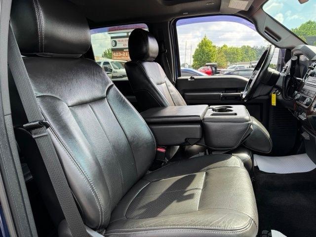 Ford Super Duty F-350 SRW 4WD Crew Cab 156" Lariat 2012