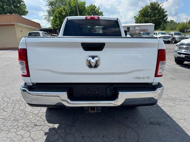 RAM 2500 Tradesman 4x4 Crew Cab 6'4" Box 2019