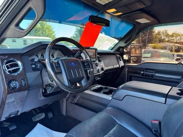 Ford Super Duty F-250 SRW Platinum 4WD Crew Cab 6.75' Box 2016