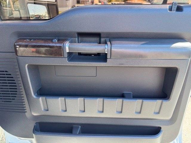 Ford Super Duty F-250 SRW Platinum 4WD Crew Cab 6.75' Box 2016