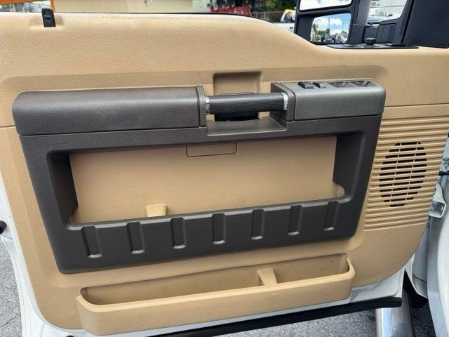 Ford Super Duty F-250 SRW Lariat 4WD SuperCab 6.75' Box 2012