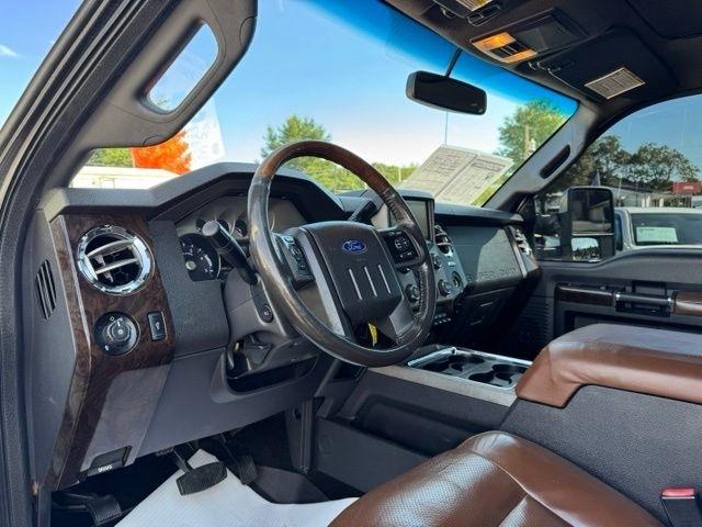 Ford Super Duty F-350 SRW 4WD Crew Cab 156" King Ranch 2016