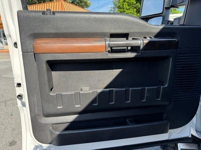 Ford Super Duty F-350 SRW 4WD Crew Cab 156" King Ranch 2016