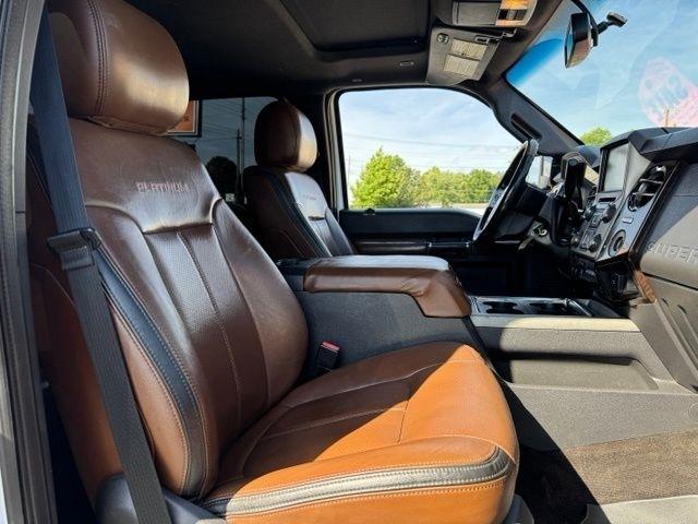 Ford Super Duty F-350 SRW 4WD Crew Cab 156" King Ranch 2016