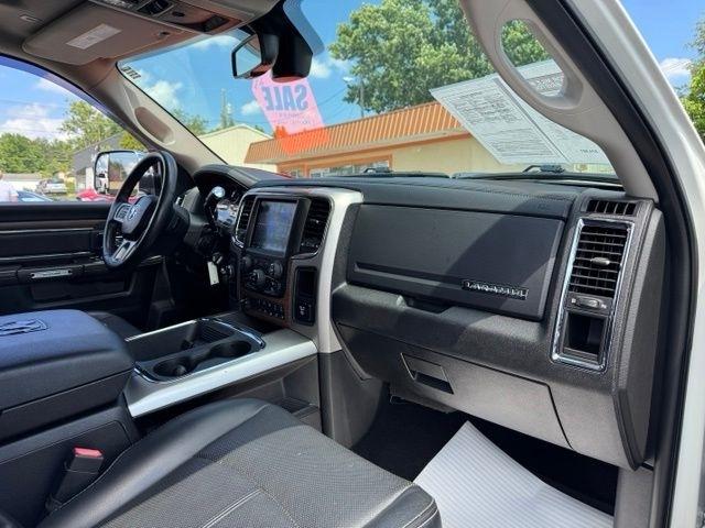 RAM 2500 Laramie 4x4 Crew Cab 6'4" Box 2018