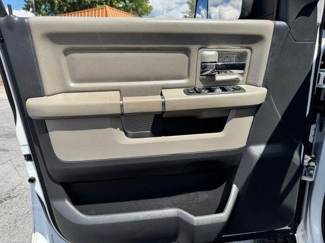 RAM 2500 4WD Mega Cab 160.5" SLT 2012