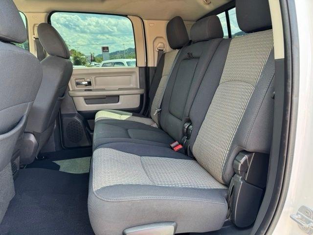 RAM 2500 4WD Mega Cab 160.5" SLT 2012