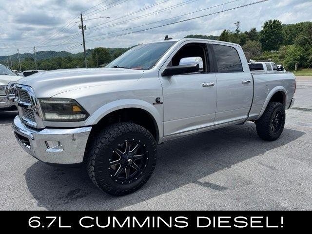 RAM 2500 Laramie 4x4 Crew Cab 6'4" Box 2017