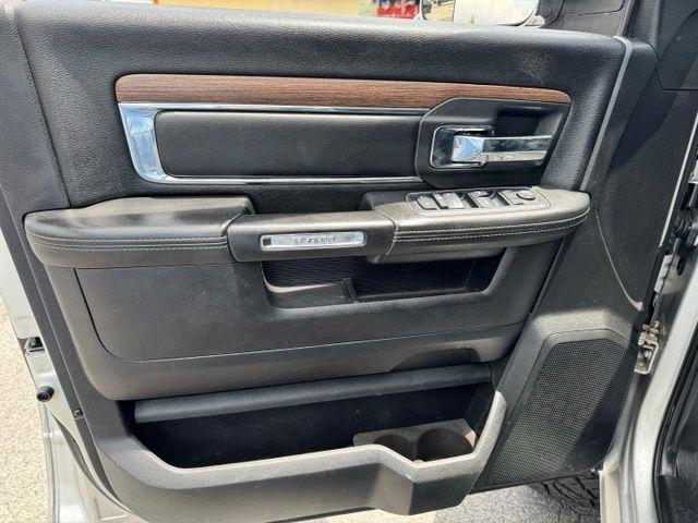 RAM 2500 Laramie 4x4 Crew Cab 6'4" Box 2017