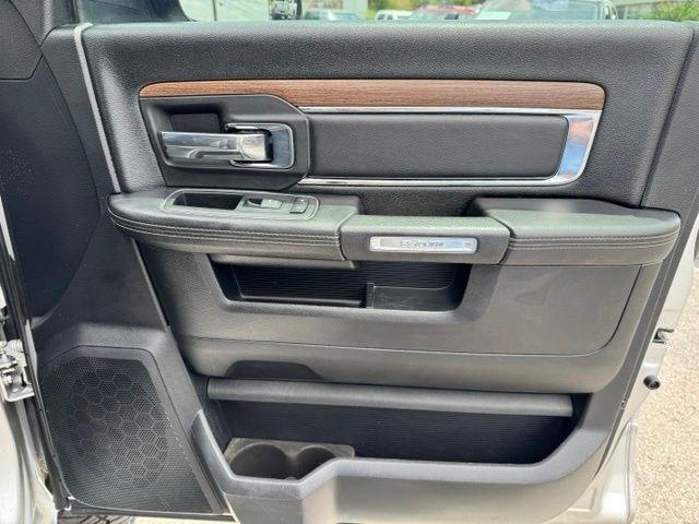 RAM 2500 Laramie 4x4 Crew Cab 6'4" Box 2017