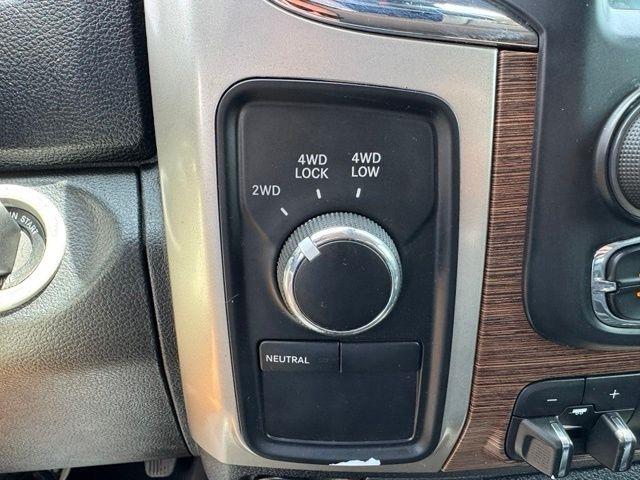 RAM 2500 Laramie 4x4 Crew Cab 6'4" Box 2017