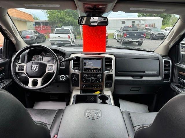 RAM 2500 4WD Mega Cab 160.5" Laramie 2015