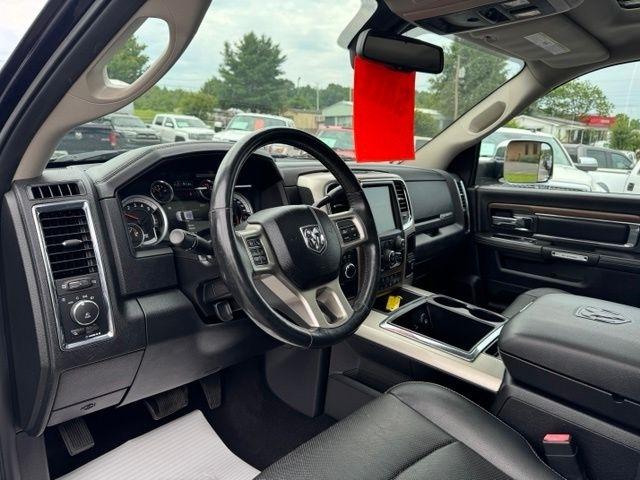 RAM 2500 4WD Mega Cab 160.5" Laramie 2015