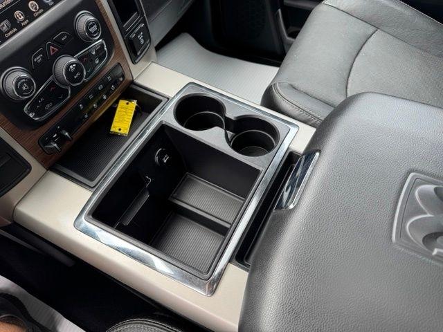 RAM 2500 4WD Mega Cab 160.5" Laramie 2015
