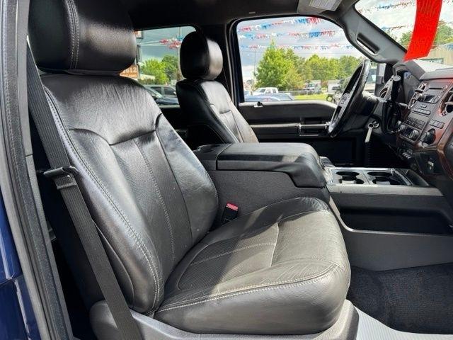 Ford Super Duty F-250 SRW 4WD Crew Cab 156" Lariat 2012