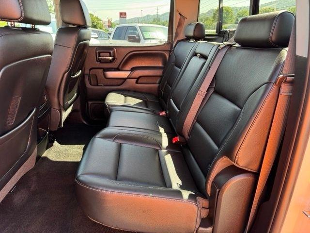 Chevrolet Silverado 3500HD 4WD Crew Cab 153.7" LTZ 2015