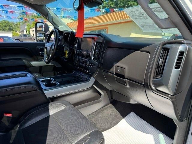 Chevrolet Silverado 3500HD 4WD Crew Cab 153.7" LTZ 2015