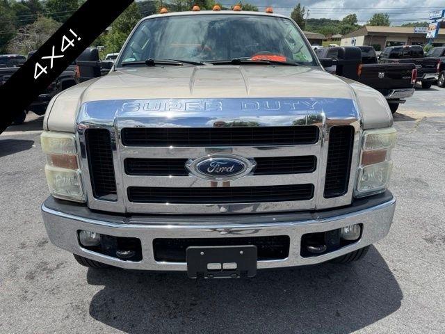 Ford Super Duty F-350 DRW Lariat 4WD Crew Cab 8' Box 2008