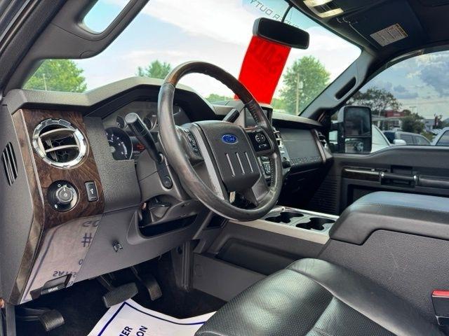 Ford Super Duty F-250 SRW Platinum 4WD Crew Cab 6.75' Box 2015