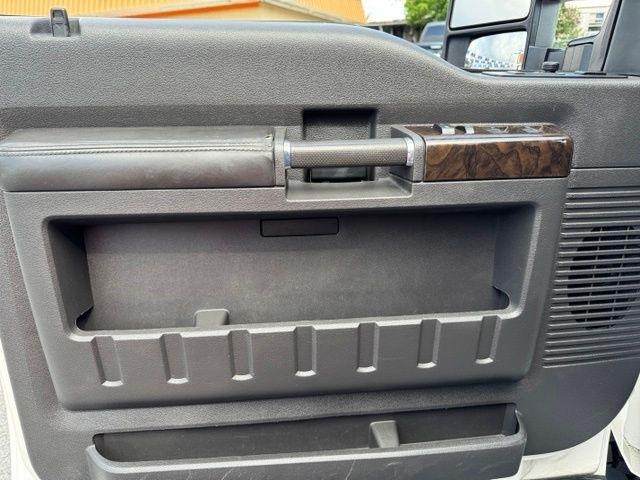 Ford Super Duty F-250 SRW Platinum 4WD Crew Cab 6.75' Box 2015