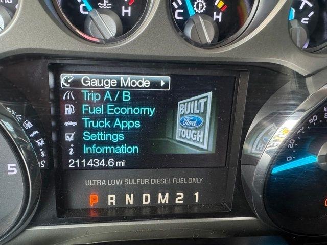 Ford Super Duty F-250 SRW Platinum 4WD Crew Cab 6.75' Box 2015