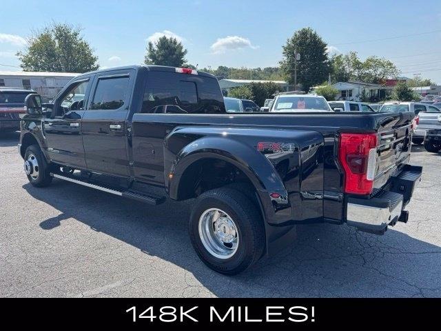 Ford Super Duty F-350 DRW King Ranch 4WD Crew Cab 8' Box 2017