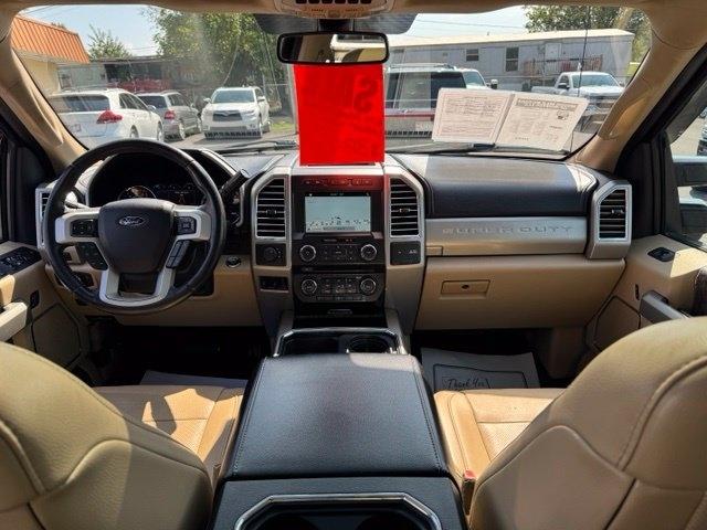 Ford Super Duty F-350 DRW King Ranch 4WD Crew Cab 8' Box 2017