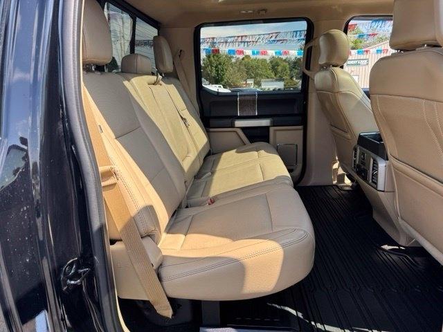 Ford Super Duty F-350 DRW King Ranch 4WD Crew Cab 8' Box 2017