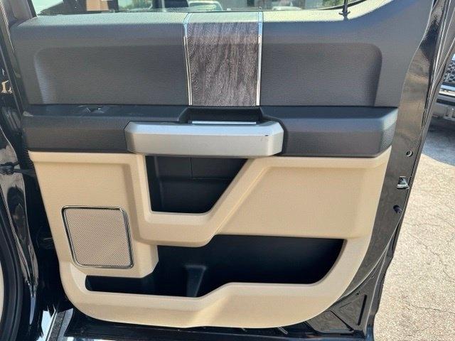 Ford Super Duty F-350 DRW King Ranch 4WD Crew Cab 8' Box 2017