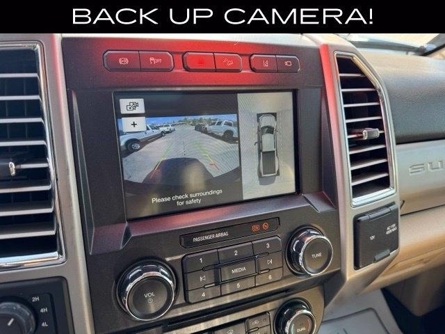 Ford Super Duty F-350 DRW King Ranch 4WD Crew Cab 8' Box 2017