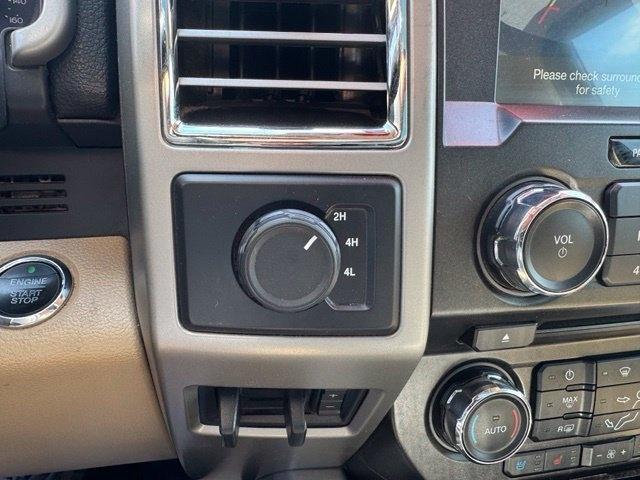 Ford Super Duty F-350 DRW King Ranch 4WD Crew Cab 8' Box 2017