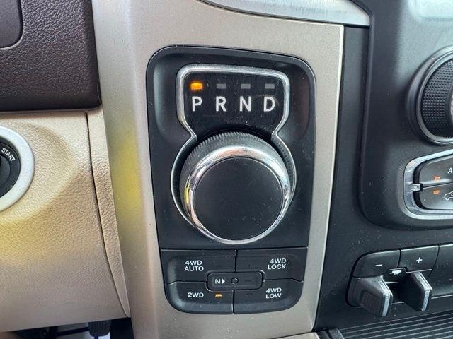 RAM 1500 4WD Quad Cab 140.5" Big Horn 2014