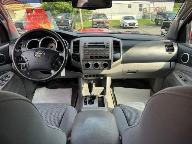 Toyota Tacoma 4WD Double V6 MT (Natl) 2011