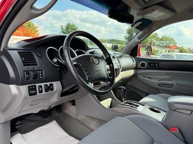 Toyota Tacoma 4WD Double V6 MT (Natl) 2011