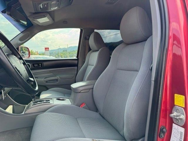 Toyota Tacoma 4WD Double V6 MT (Natl) 2011