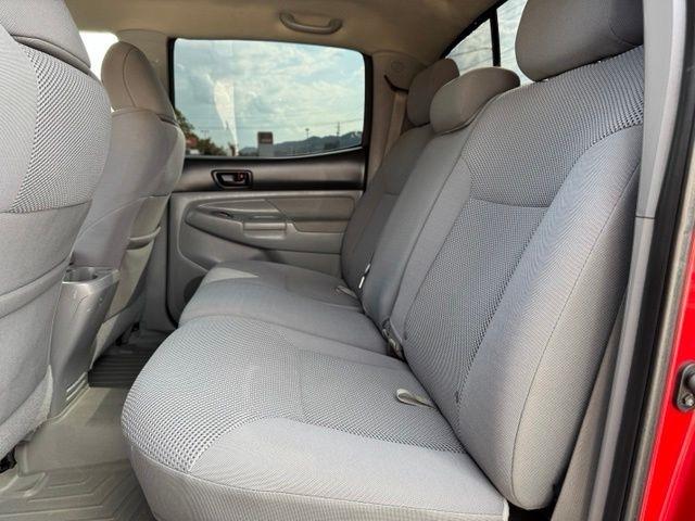 Toyota Tacoma 4WD Double V6 MT (Natl) 2011