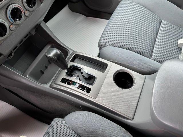 Toyota Tacoma 4WD Double V6 MT (Natl) 2011