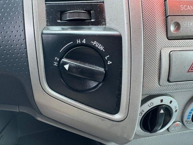 Toyota Tacoma 4WD Double V6 MT (Natl) 2011