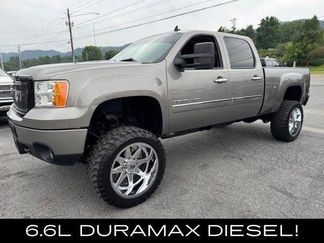 GMC Sierra 2500HD 4WD Crew Cab 153.7" Denali 2013