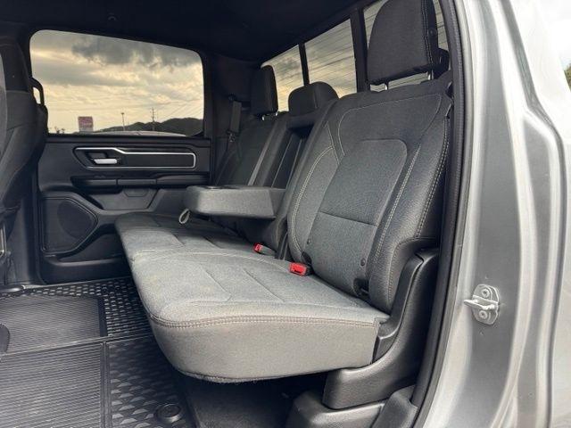 RAM 1500 Big Horn/Lone Star 4x4 Crew Cab 5'7" Box 2019