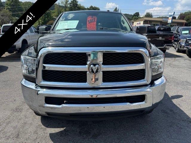 RAM 2500 SLT 4x4 Crew Cab 6'4" Box 2017