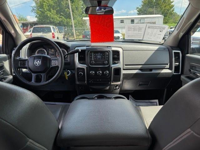RAM 2500 SLT 4x4 Crew Cab 6'4" Box 2017