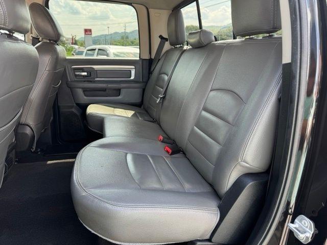 RAM 2500 SLT 4x4 Crew Cab 6'4" Box 2017