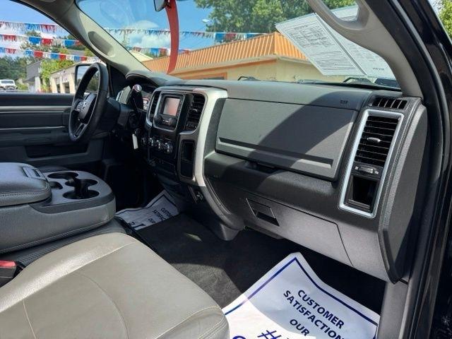 RAM 2500 SLT 4x4 Crew Cab 6'4" Box 2017