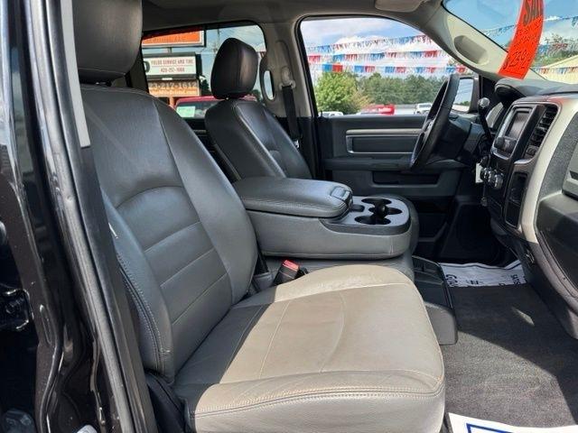 RAM 2500 SLT 4x4 Crew Cab 6'4" Box 2017