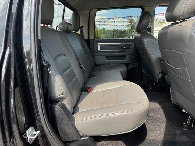 RAM 2500 SLT 4x4 Crew Cab 6'4" Box 2017