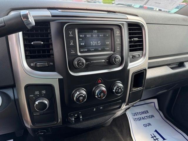 RAM 2500 SLT 4x4 Crew Cab 6'4" Box 2017