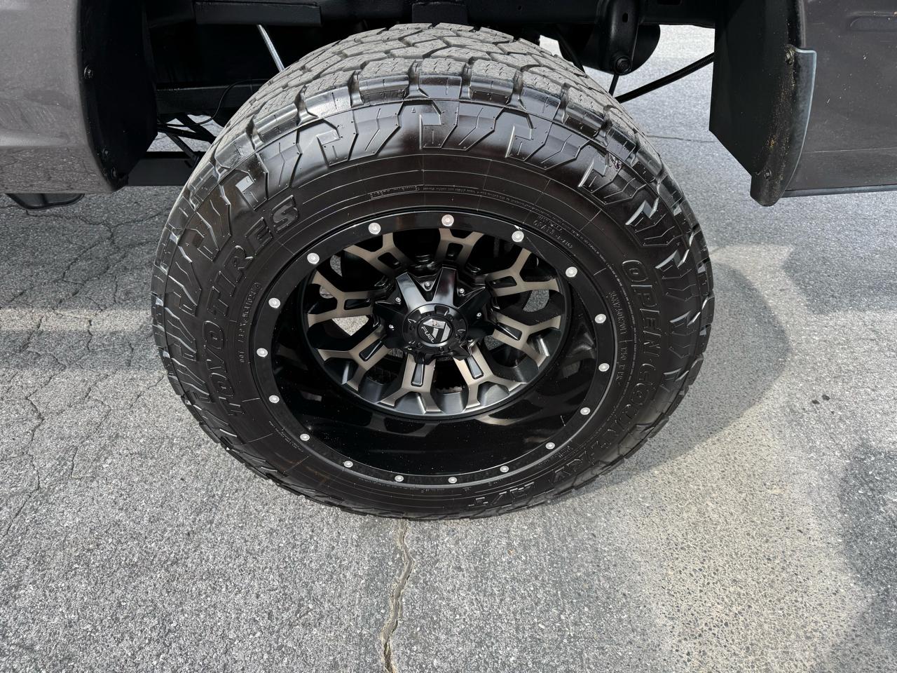 RAM 2500 Big Horn 4x4 Crew Cab 6'4" Box 2017