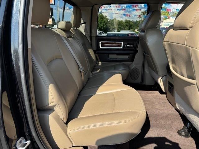 RAM 2500 4WD Crew Cab 149" Laramie 2011