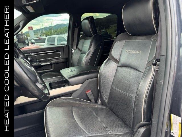 RAM 2500 Laramie 4x4 Crew Cab 6'4" Box 2019